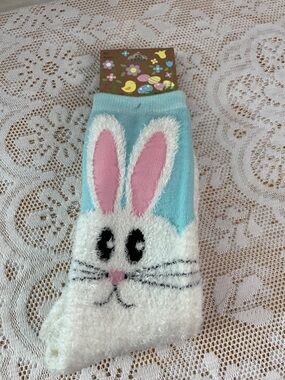 Novelty Bunny Fuzzy Socks - Light Blue & White